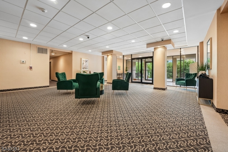 1 Euclid Avenue, Unit 2E Summit, NJ 07901 - Photo 23 of 26