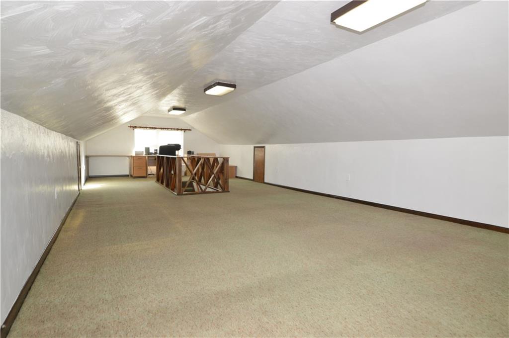 207 Seavey Road Pittsburgh, PA 15223 - Photo 18 of 25 Gallery Image 18