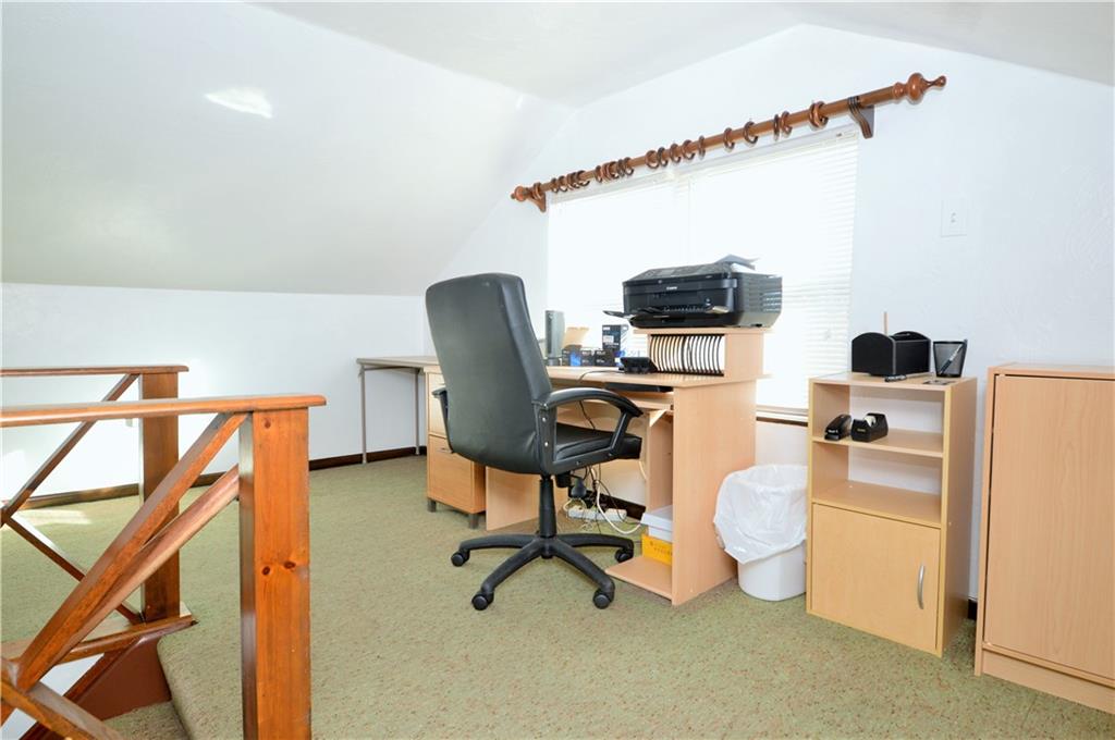 207 Seavey Road Pittsburgh, PA 15223 - Photo 19 of 25 Gallery Image 19