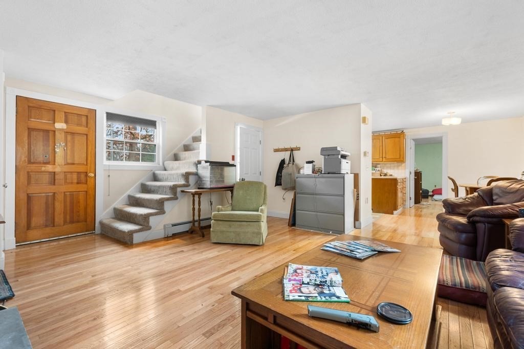 95 Bellflower Road Billerica, MA 01821 - Photo 11 of 36