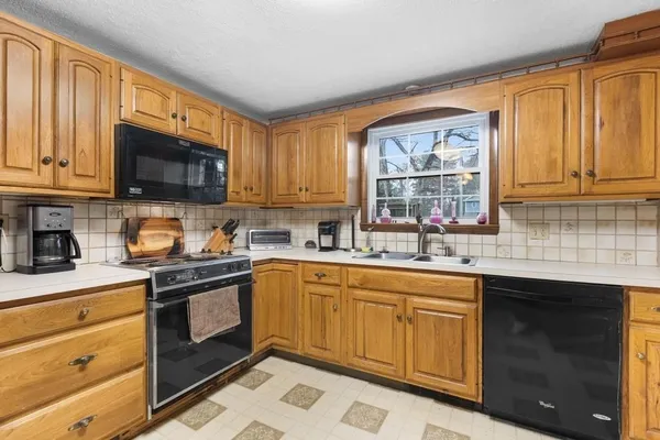 $829,900 | 95 Bellflower Road, Billerica, MA 01821