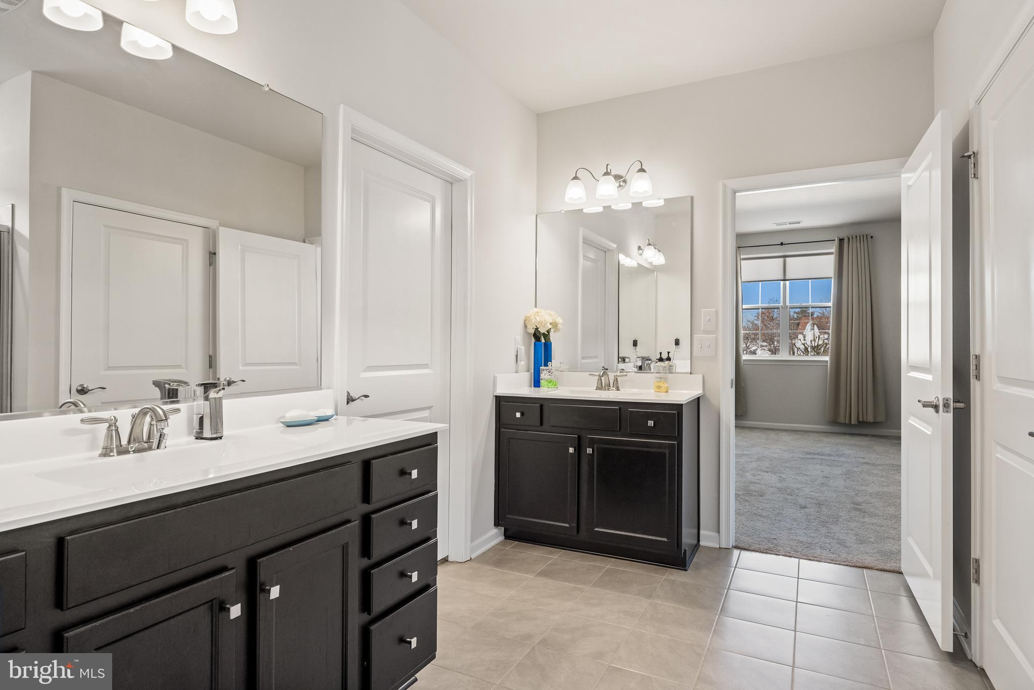 15 Walton Way Delanco, NJ 08075 - Photo 19 of 33 a bathroom with a sink vanity and a mirror