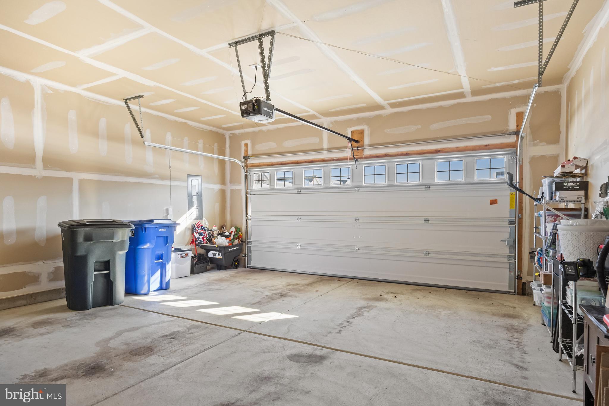 15 Walton Way Delanco, NJ 08075 - Photo 28 of 33 a view of a garage