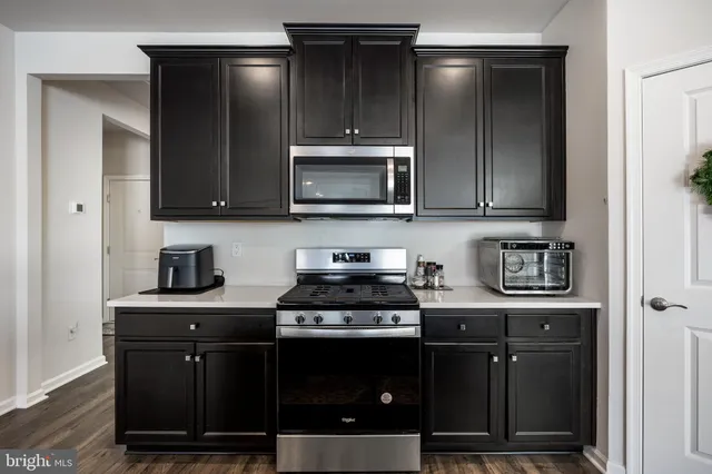 $465,000 | 15 Walton Way, Delanco, NJ 08075