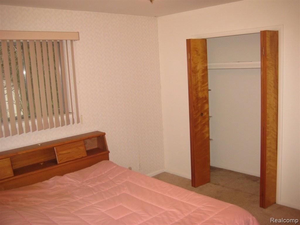 824 East Romeo Road Oakland, MI 48363 - Photo 12 of 16 12Master Bedroom.jpg