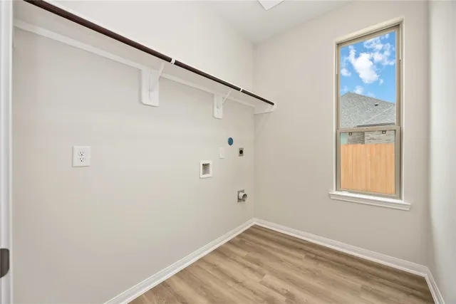 $430,064 | 460 Barton Place Drive, Cleveland, TX 77327