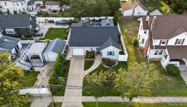 $640,000 | 18 Halsey Street, Freeport, NY 11520