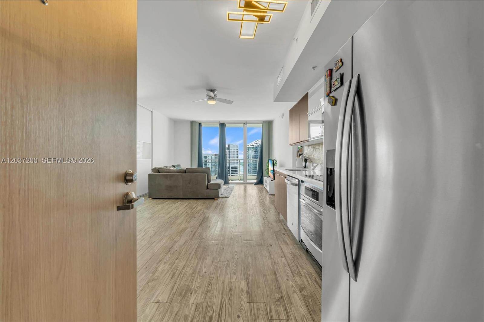 90 Southwest 3rd Street, Unit 4303 Miami, FL 33130 - Photo 9 of 41