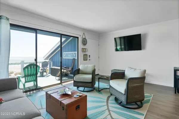 $1,850 | 608 Carolina Beach Avenue North, Unit A3, Carolina Beach, NC 28428