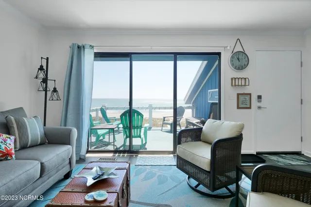 $1,850 | 608 Carolina Beach Avenue North, Unit A3, Carolina Beach, NC 28428