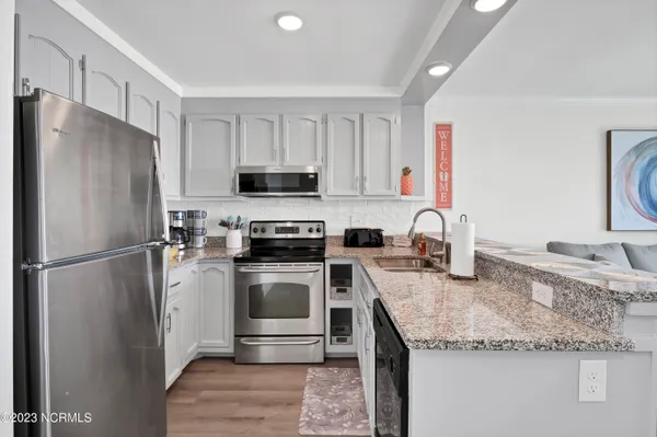 $1,850 | 608 Carolina Beach Avenue North, Unit A3, Carolina Beach, NC 28428