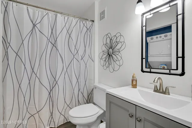 $1,850 | 608 Carolina Beach Avenue North, Unit A3, Carolina Beach, NC 28428