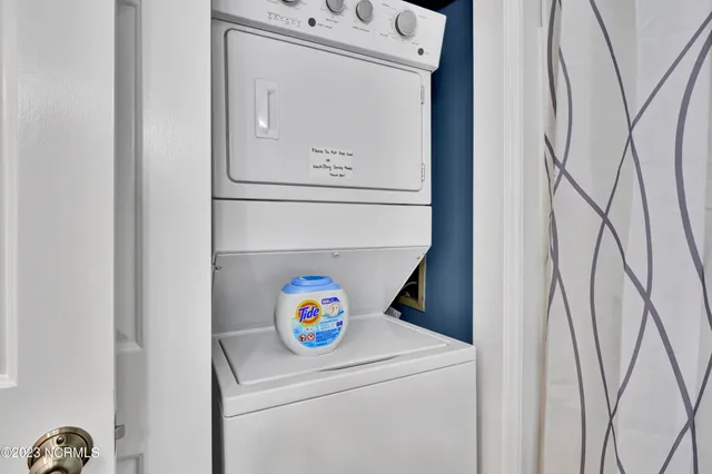 $1,850 | 608 Carolina Beach Avenue North, Unit A3, Carolina Beach, NC 28428