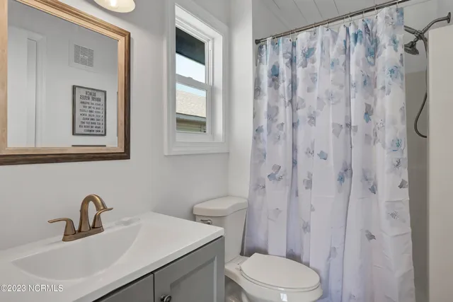 $1,850 | 608 Carolina Beach Avenue North, Unit A3, Carolina Beach, NC 28428