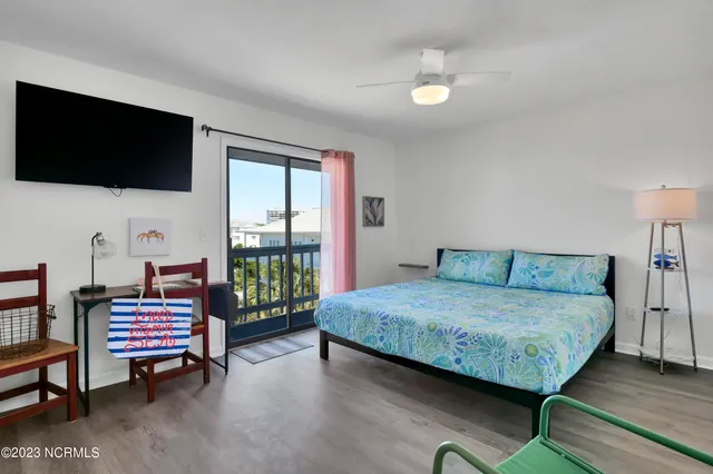 $1,850 | 608 Carolina Beach Avenue North, Unit A3, Carolina Beach, NC 28428