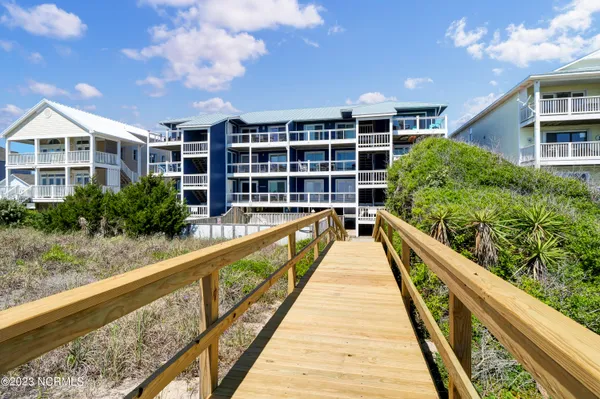 $1,850 | 608 Carolina Beach Avenue North, Unit A3, Carolina Beach, NC 28428