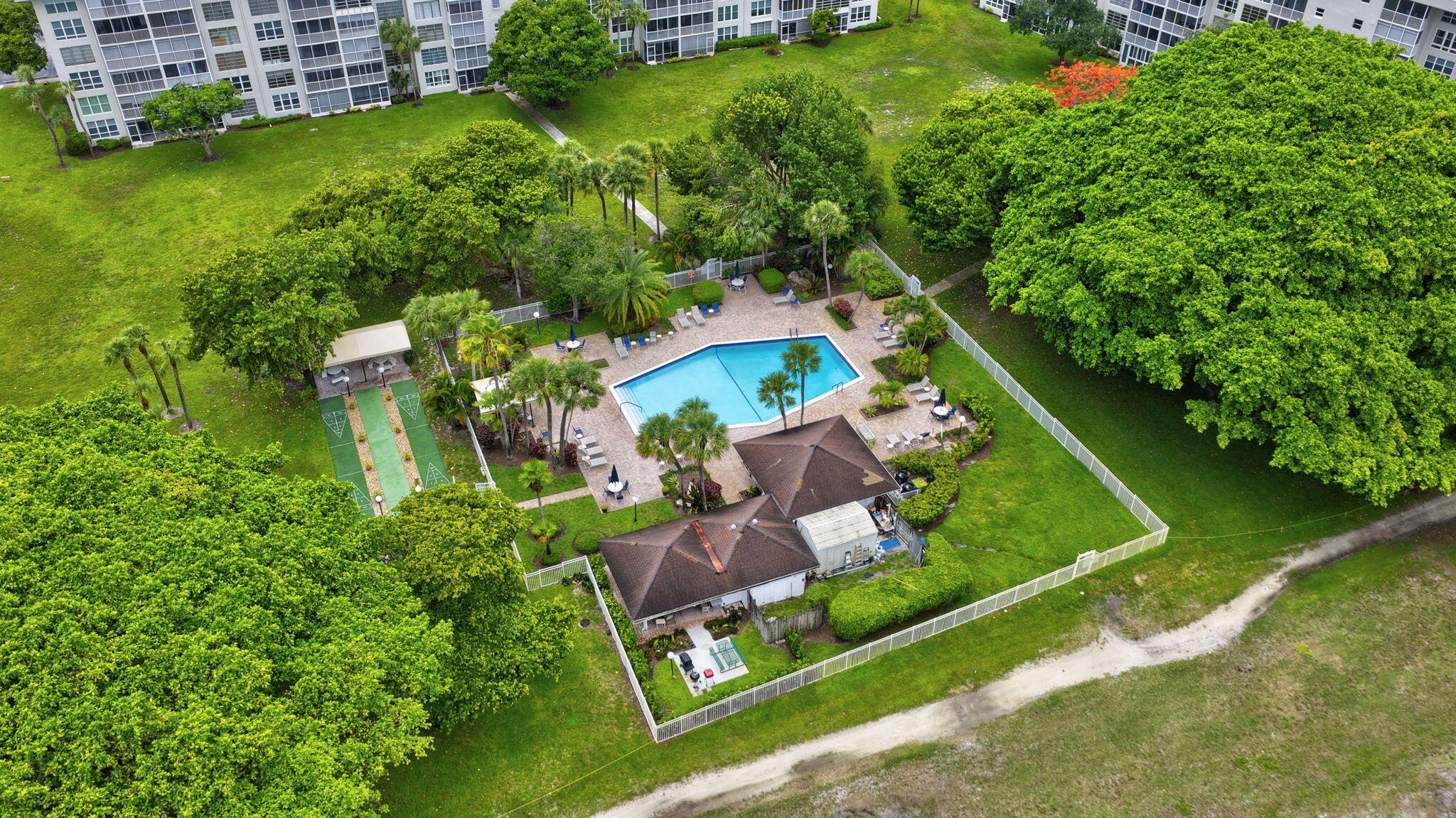 3000 South Course Drive, Unit 103 Pompano Beach, FL 33069 - Photo 37 of 42 37-web-or-mls-DJI_20260605030331_0083_D_