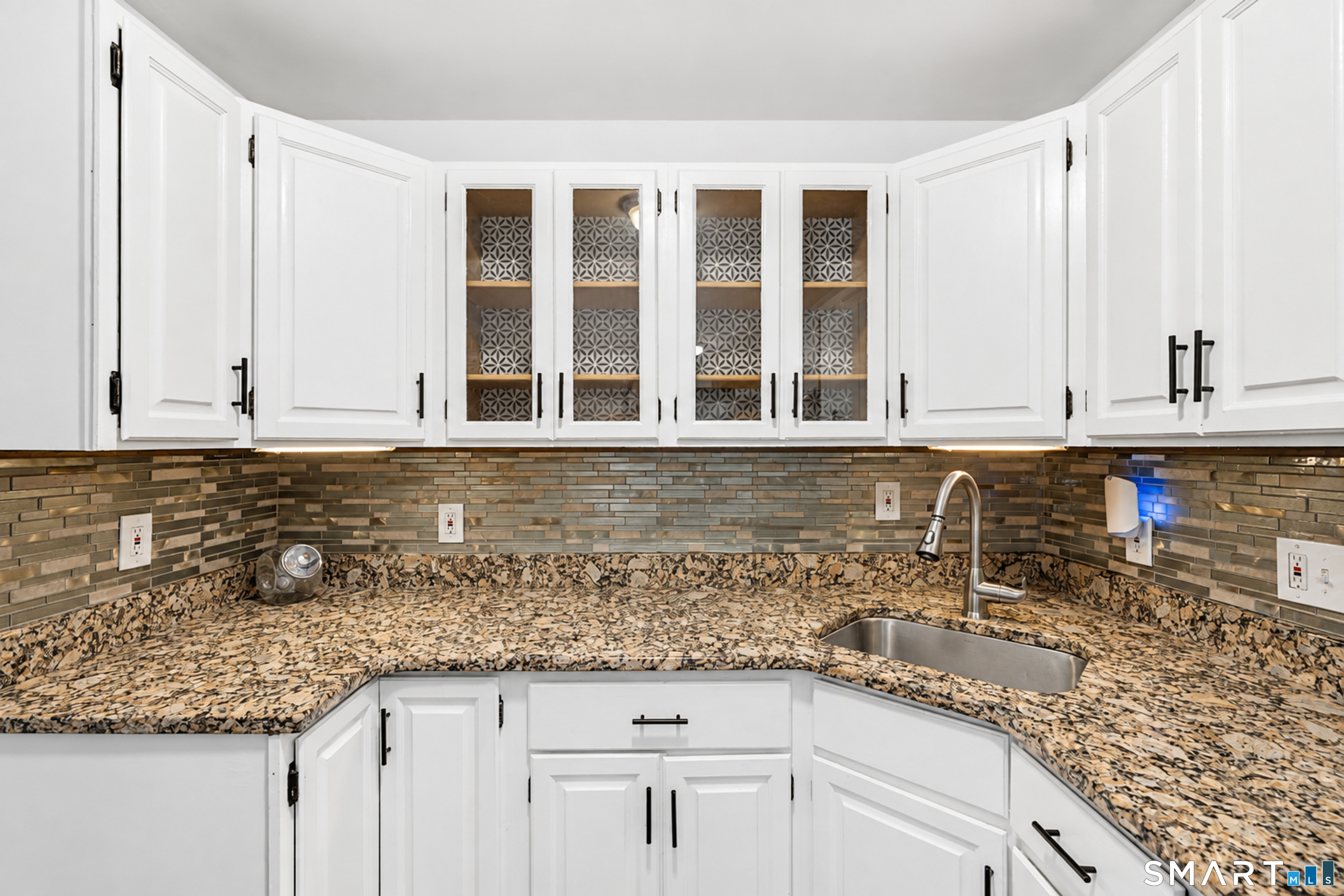 144 Green Manor Road Enfield, CT 06082 - Photo 18 of 39 Gallery Image 18