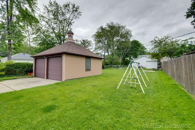 890 Lincoln Road Grosse Pointe, MI 48230 - Photo 21 of 31