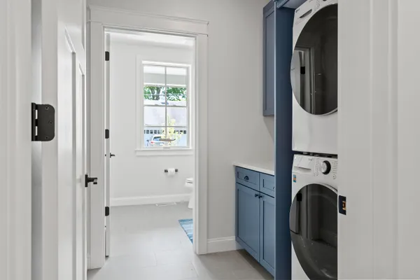 $3,195,000 | 24 Amerescoggin Road, Falmouth, ME 04105