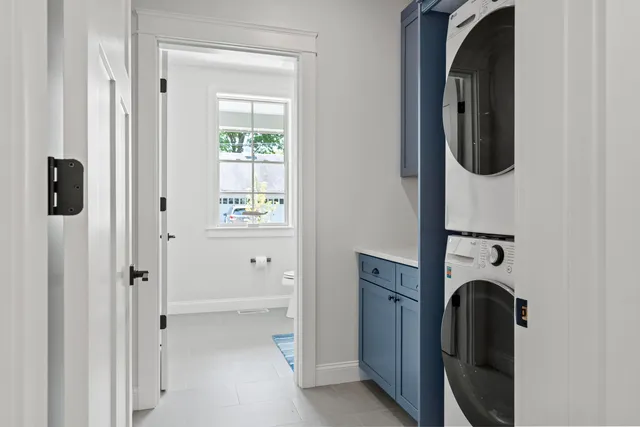 $3,300,000 | 24 Amerescoggin Road, Falmouth, ME 04105