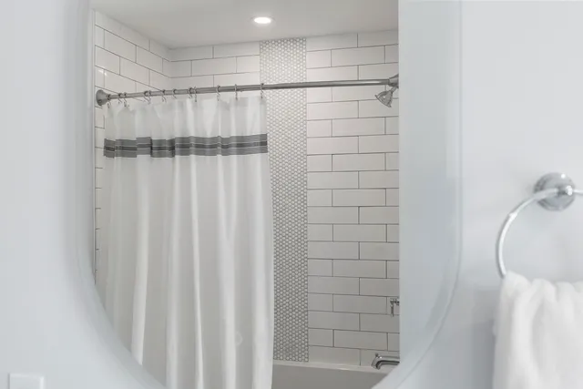 $3,300,000 | 24 Amerescoggin Road, Falmouth, ME 04105