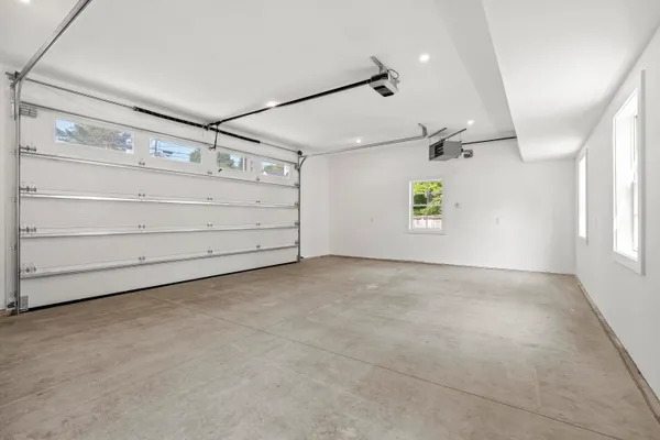 $3,195,000 | 24 Amerescoggin Road, Falmouth, ME 04105