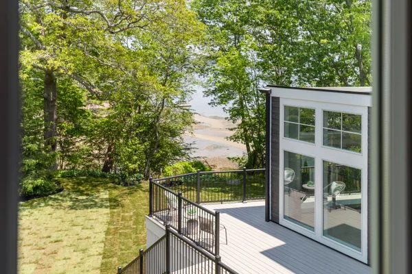 $3,195,000 | 24 Amerescoggin Road, Falmouth, ME 04105