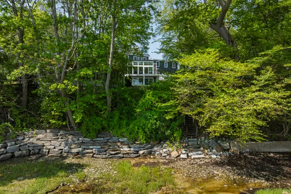 $3,195,000 | 24 Amerescoggin Road, Falmouth, ME 04105