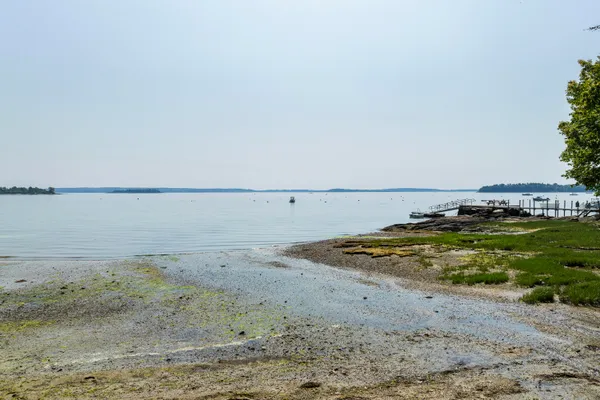 $3,195,000 | 24 Amerescoggin Road, Falmouth, ME 04105