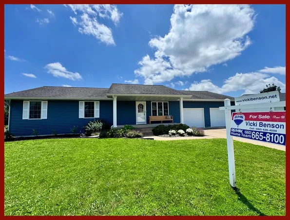 $299,900 | 1306 Castle Drive, Kirksville, MO 63501