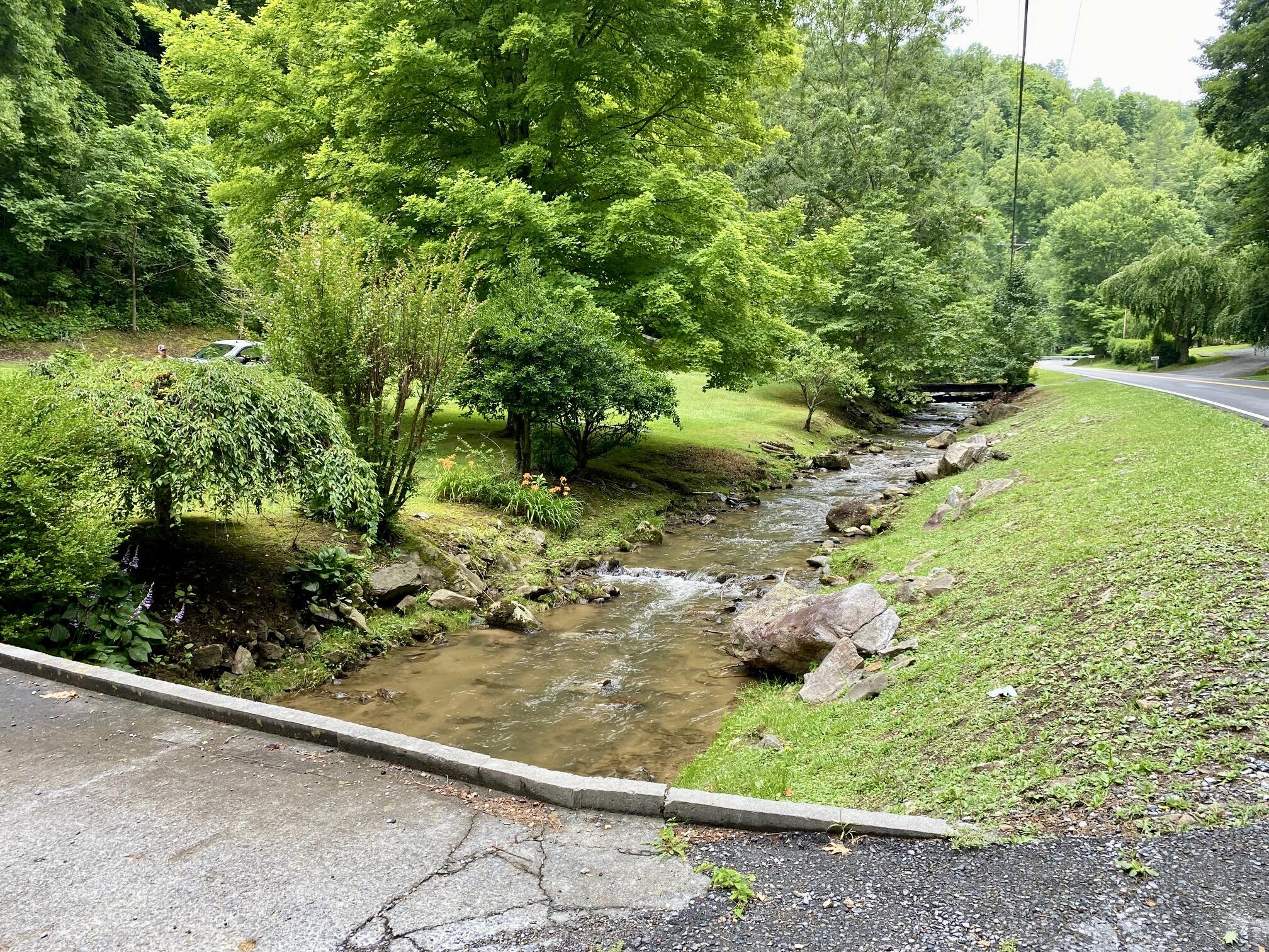 459 Simerly Creek Road Hampton, TN 37658 - Photo 23 of 38 23