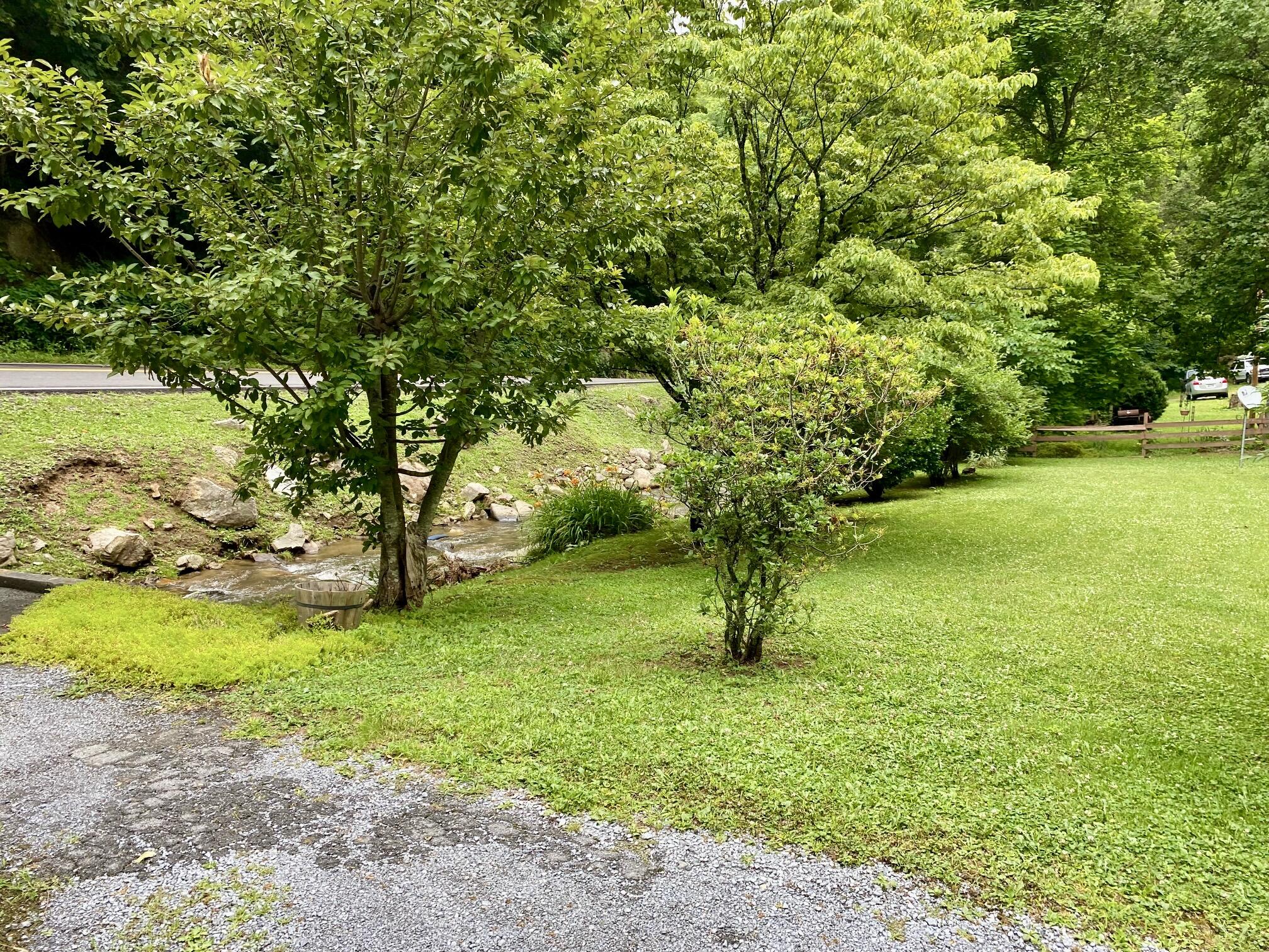 459 Simerly Creek Road Hampton, TN 37658 - Photo 26 of 38 26
