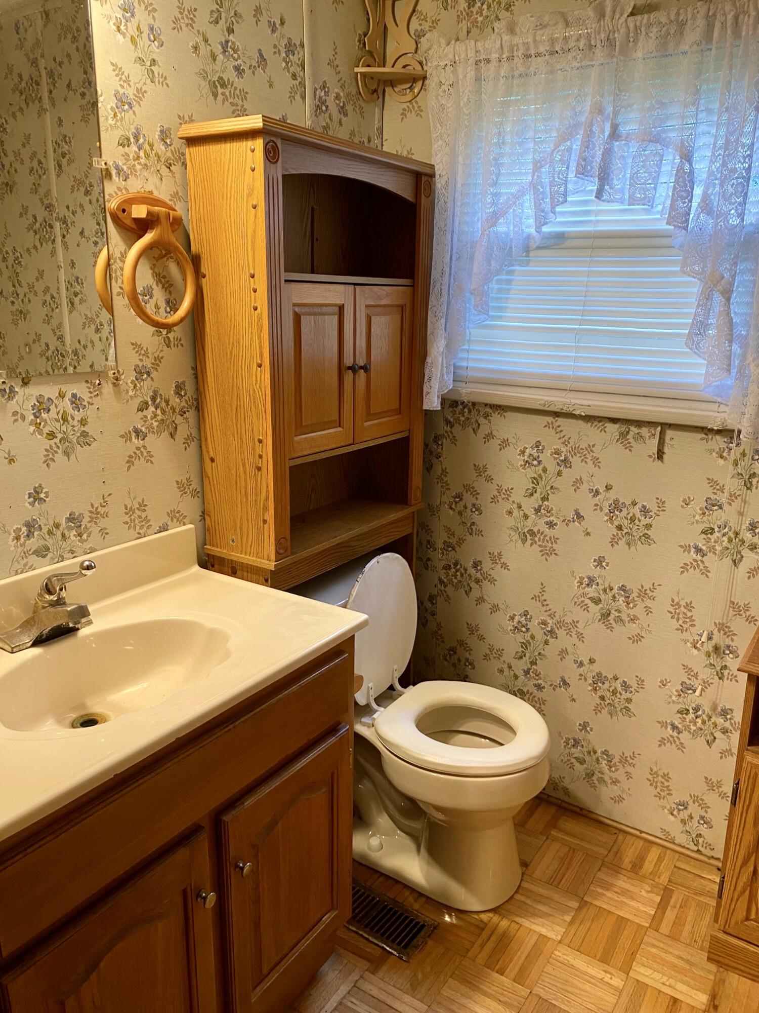 459 Simerly Creek Road Hampton, TN 37658 - Photo 10 of 38 10