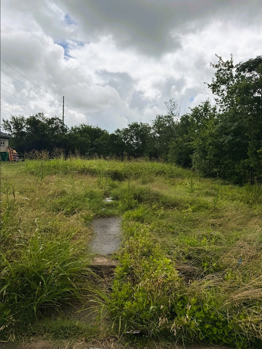 503 Maple Street Taylor, TX 76574 - Photo 4 of 20 Excellent spot with room to build or set your mobile home.