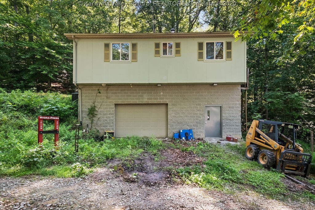 345 Meda Lane Elkview, WV 25071 - Photo 22 of 40 Apartment