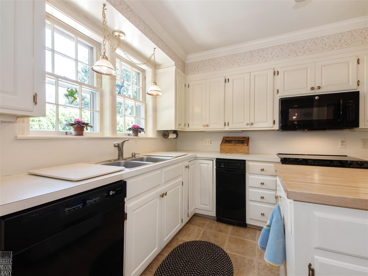 1006 Whittier Road Grosse Pointe, MI 48230 - Photo 18 of 51 50078531-17.JPG
