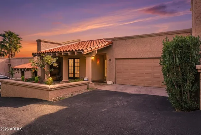 $579,900 | 37300 North Tom Darlington Drive, Unit N, Carefree, AZ 85377