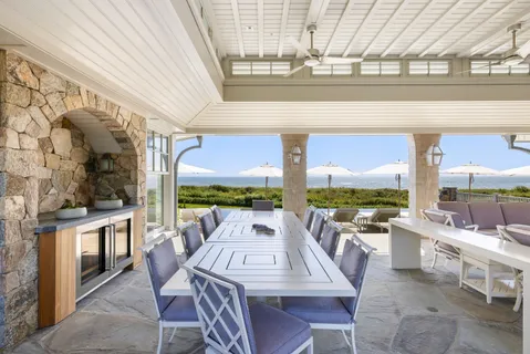 $152,500,000 | 39 Fairfield Pond Lane, Sagaponack, NY 11962