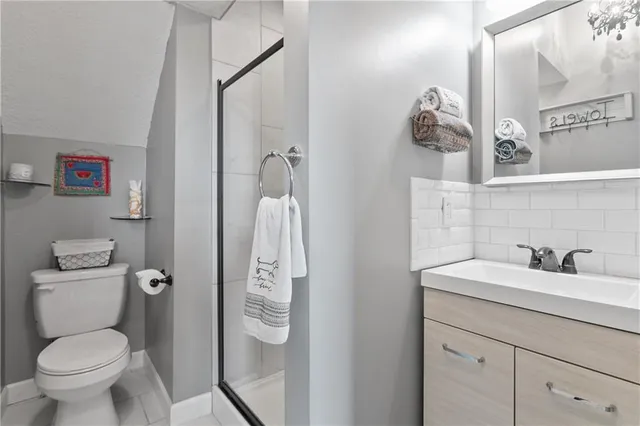 $240,000 | 643-645 Orville Avenue, Kansas City, KS 66101