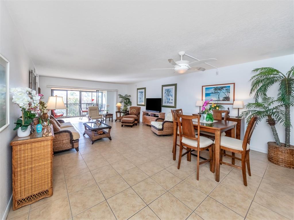 601 Shreve Street, Unit 51B Punta Gorda, FL 33950 - Photo 10 of 43 a living room with furniture and a window