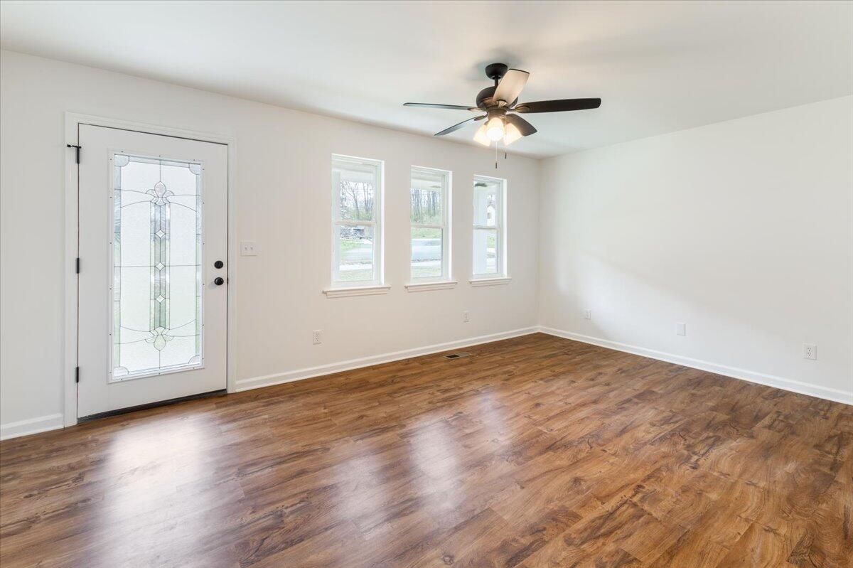8608 Daisy Dallas Road Hixson, TN 37343 - Photo 5 of 36 10-IMG_3704