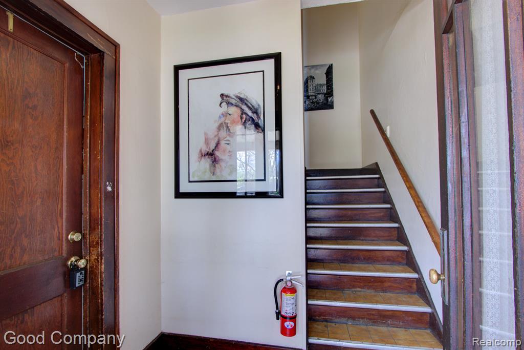 492 Withington Street, Unit 1 Ferndale, MI 48220 - Photo 27 of 34