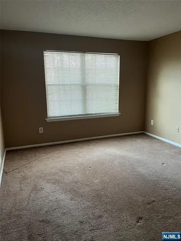 $429,995 | 611 Lilac Lane, Mahwah, NJ 07430