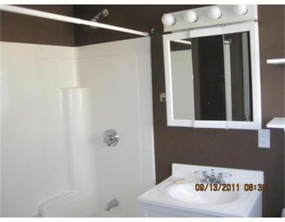 36 Cedar Street Worcester, MA 01609 - Photo 8 of 11