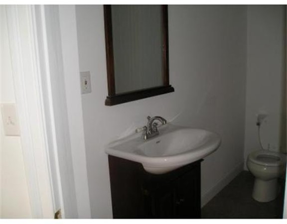 36 Cedar Street Worcester, MA 01609 - Photo 9 of 11