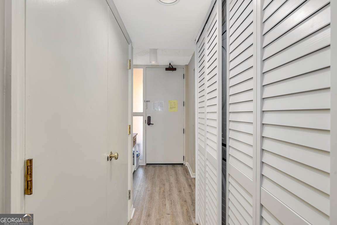 201 Neptune Road, Unit 258 St. Simons, GA 31522 - Photo 22 of 48 a view of a bathroom