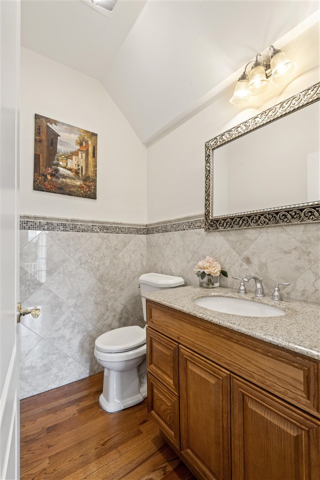 102 Vreeland Avenue Rutherford, NJ 07070 - Photo 12 of 38