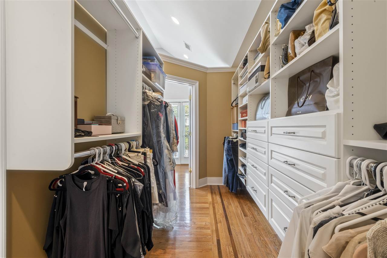 102 Vreeland Avenue Rutherford, NJ 07070 - Photo 17 of 38