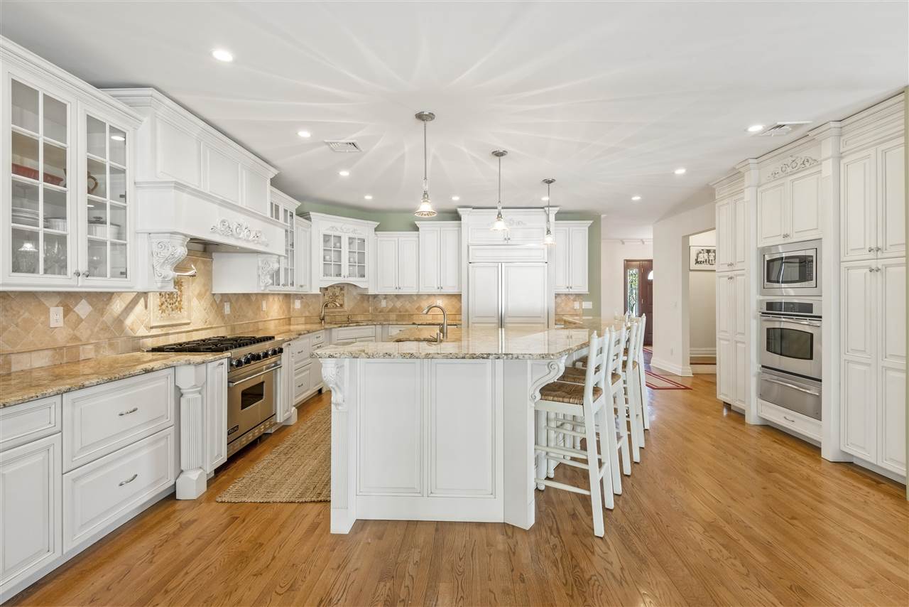 102 Vreeland Avenue Rutherford, NJ 07070 - Photo 9 of 38